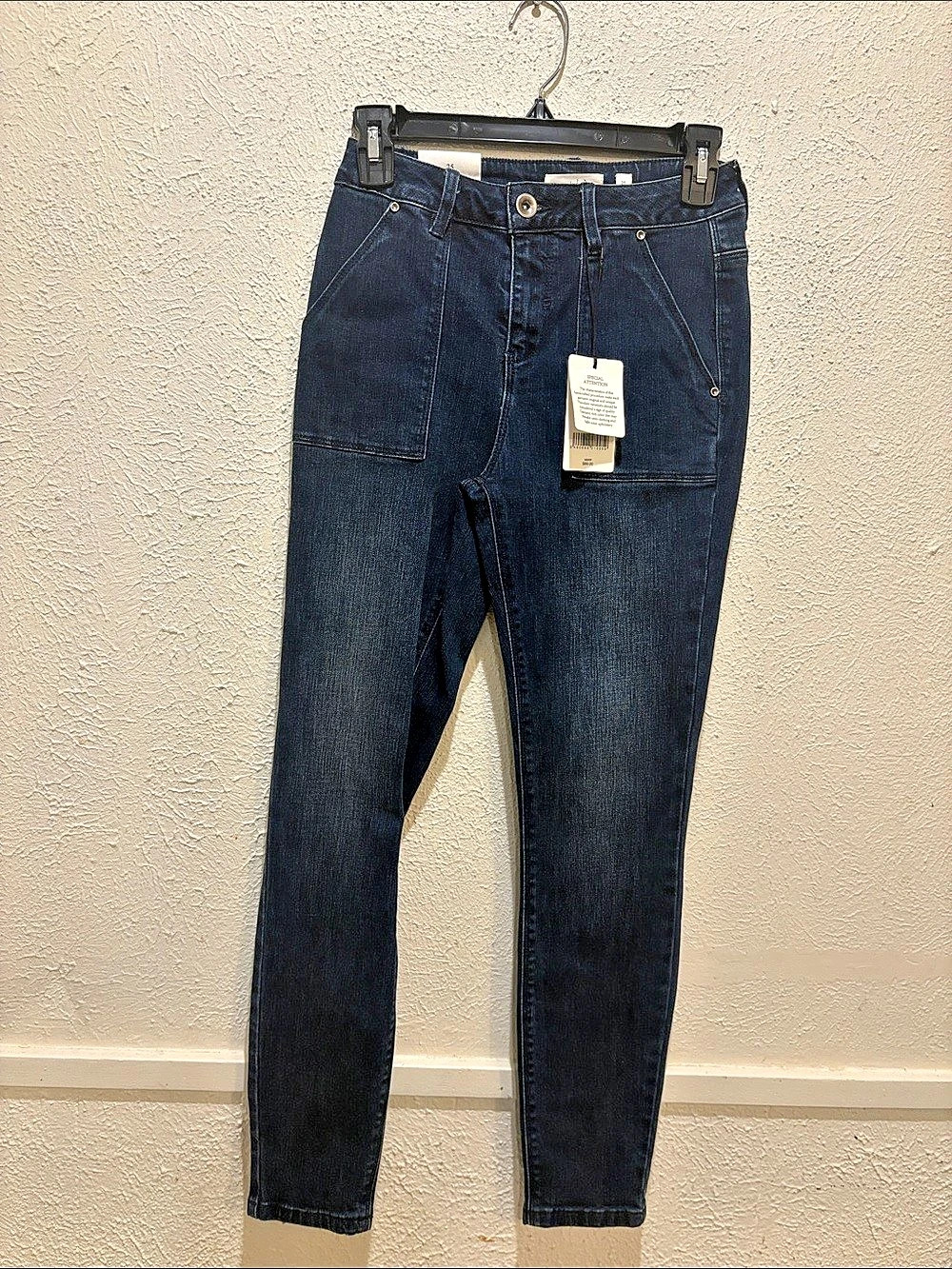 a loves a High Rise Cargo Skinny Blue Waist 25